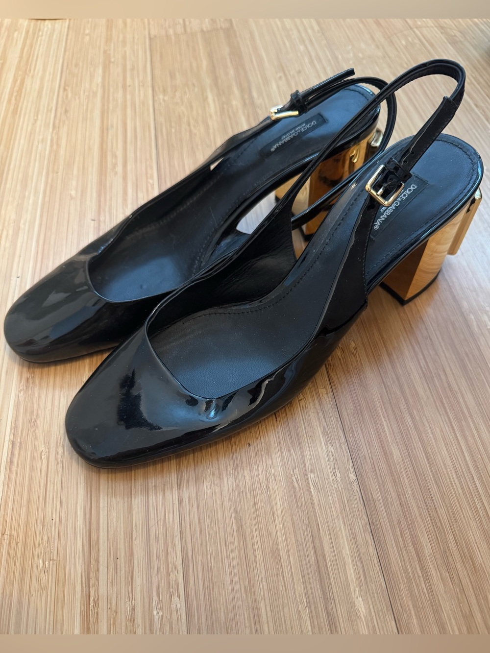 Dolce & Gabbana Black Patent Slingback Pumps with Gold Block Heel size 41, US10